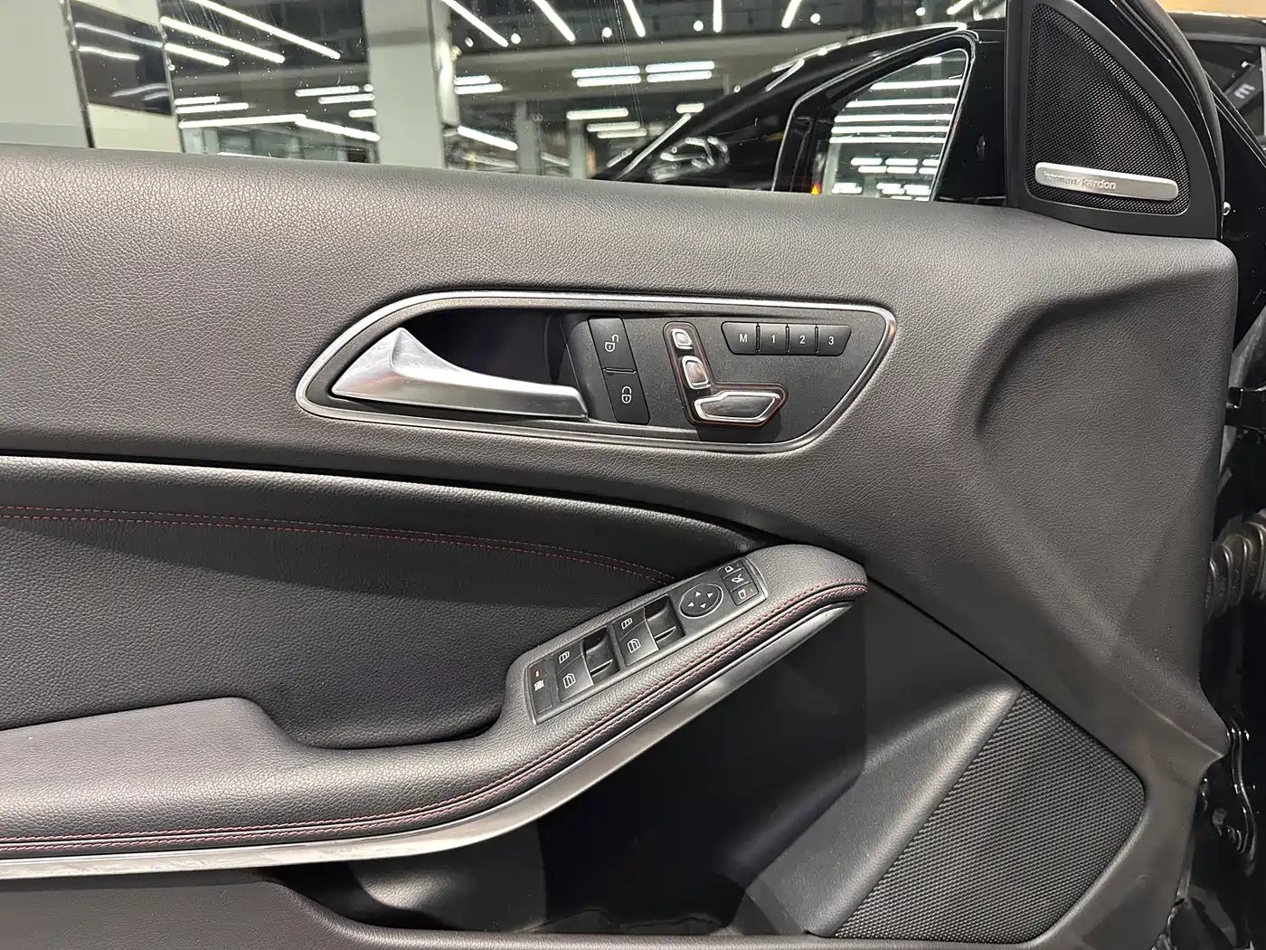 Mercedes-Benz A-Class AMG (Import) 2017 Facelift AMG A 45 4MATIC фото 4