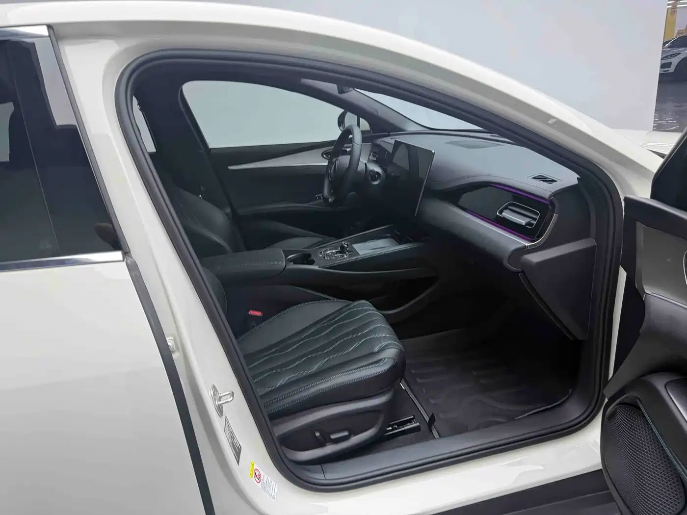 BYD Seal 06 New Energy 2024 DM-i 120KM Flagship фото 6