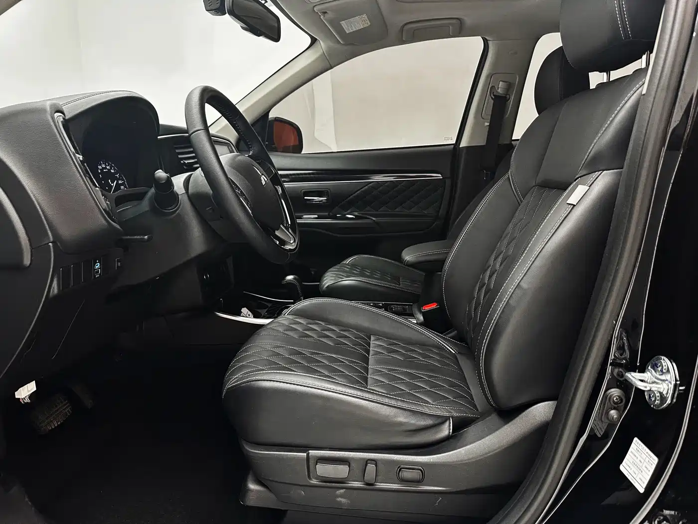Mitsubishi Outlander 2022 2021 2.0L FWD Comfort Edition 5-seater