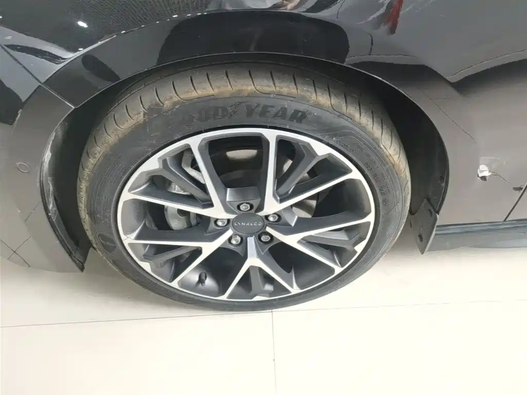 Lynk & Co 03 2022 1.5TD DCT Power Pro фото 23