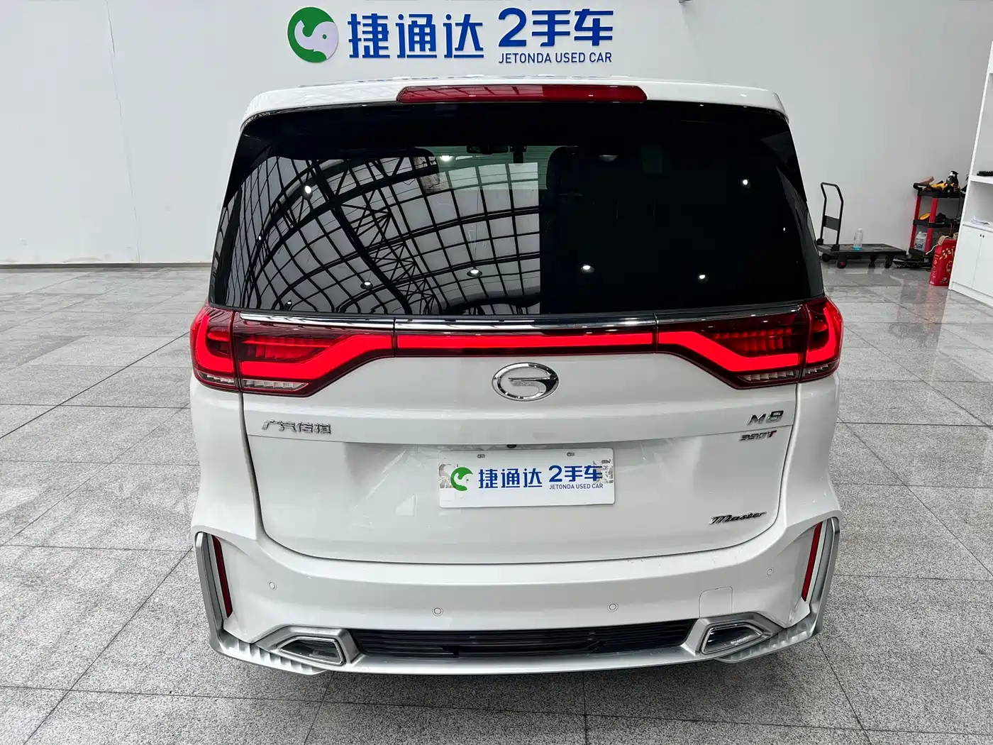 GAC TRUMPCHI M8