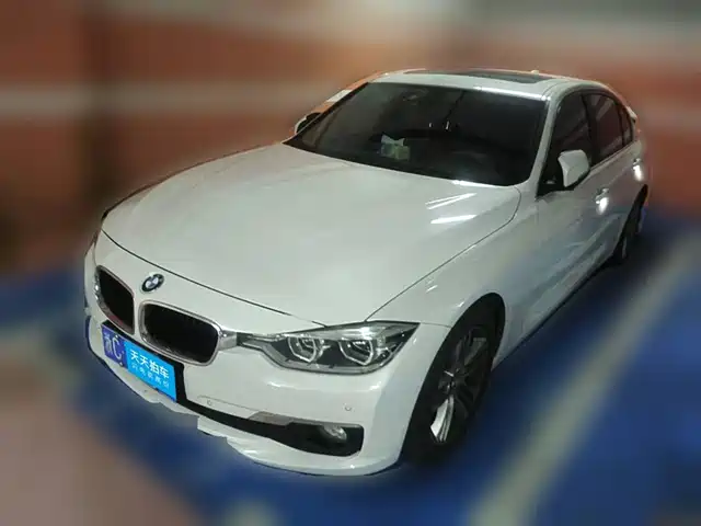 BMW 3 Series 2016 320Li Fashion Model — фото 1