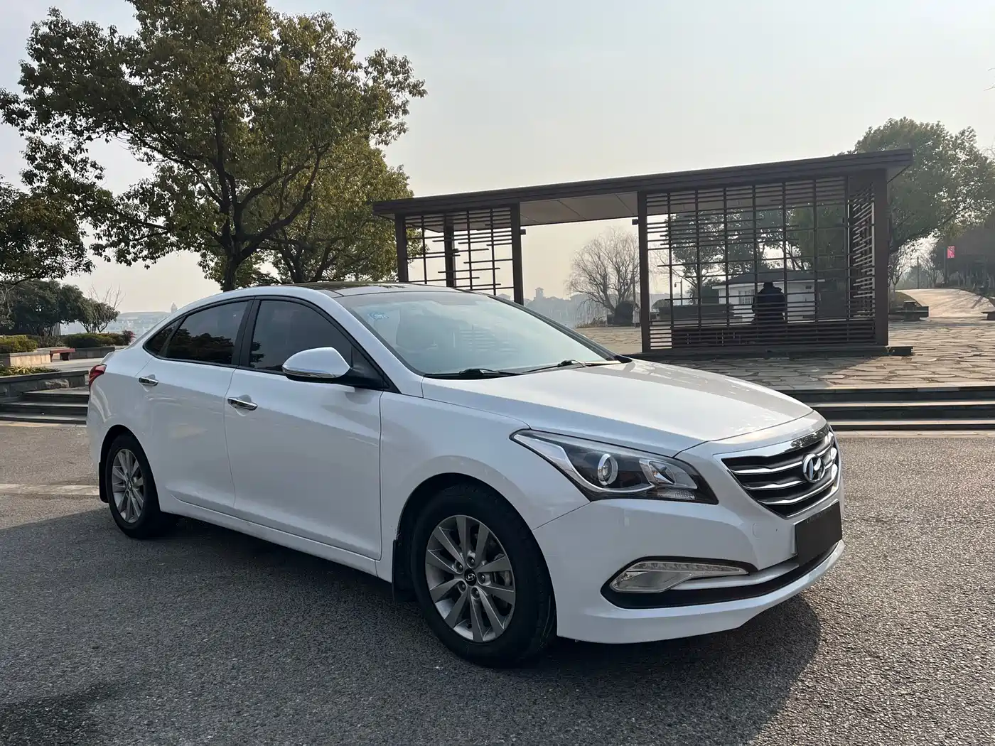 Hyundai Mistra 2014 1.8L Auto Premium DLX фото 3