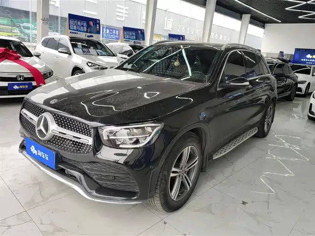 MERCEDES-BENZ GLC