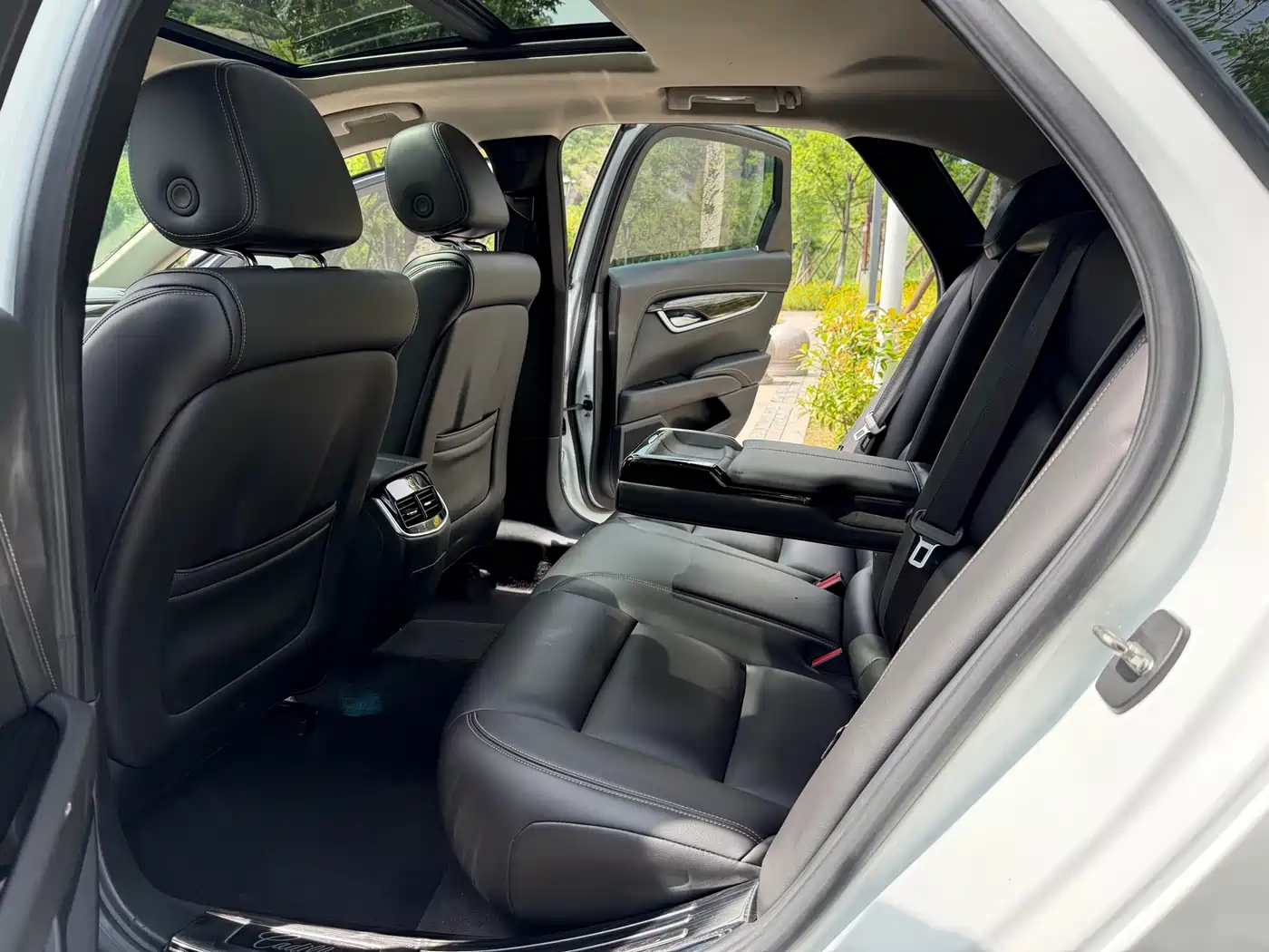 Cadillac XTS 2018 28T Technology фото 8