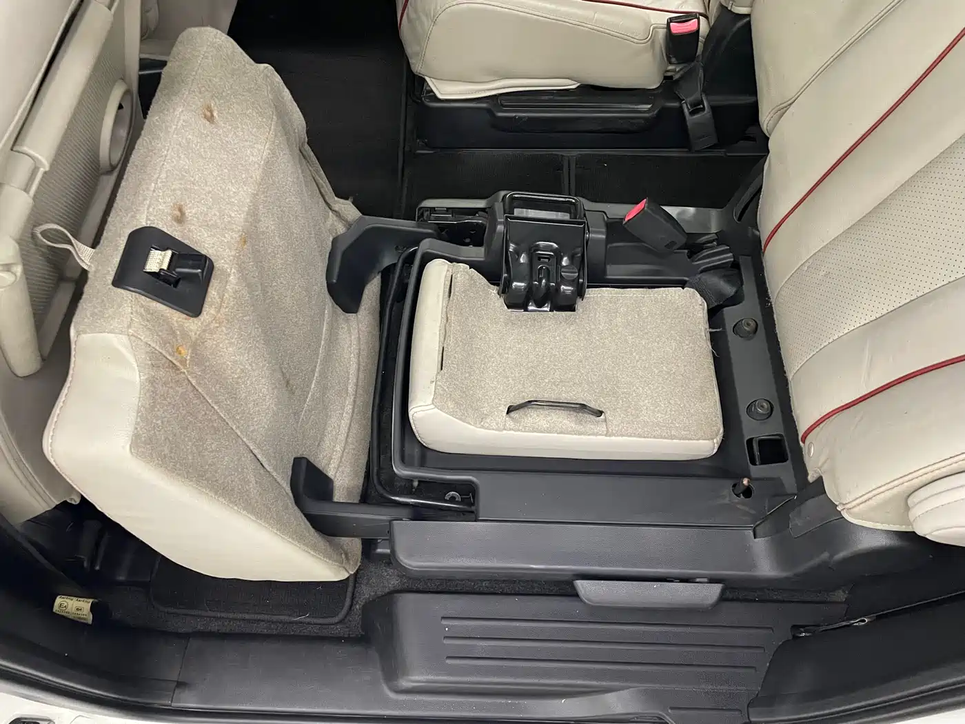 Mazda Mazda5 2013 2013 2.0L Automatic Luxury