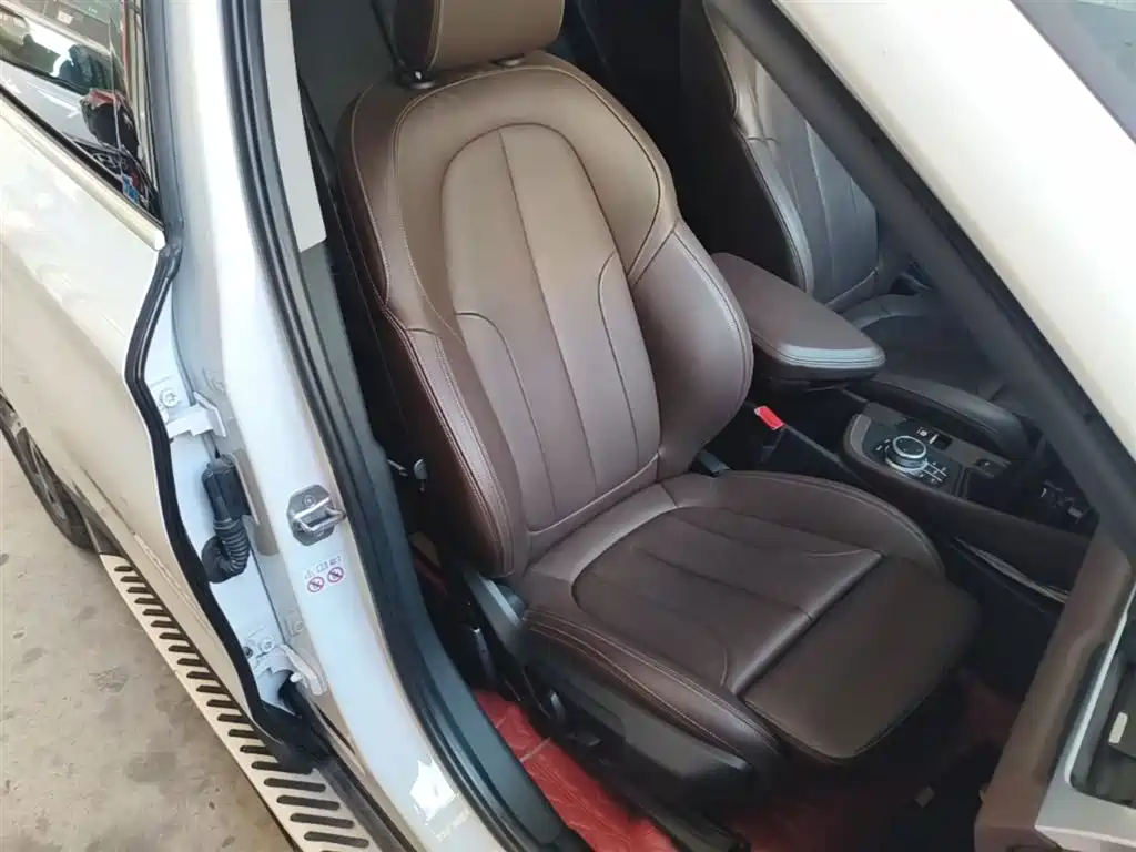 BMW X1 2019 xDrive20Li Premium Model фото 25