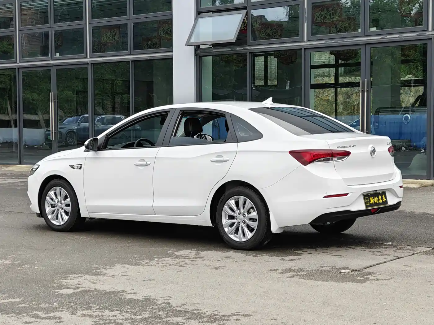 Buick Excelle 2021 Exemplar 1.5L Auto Elite фото 16