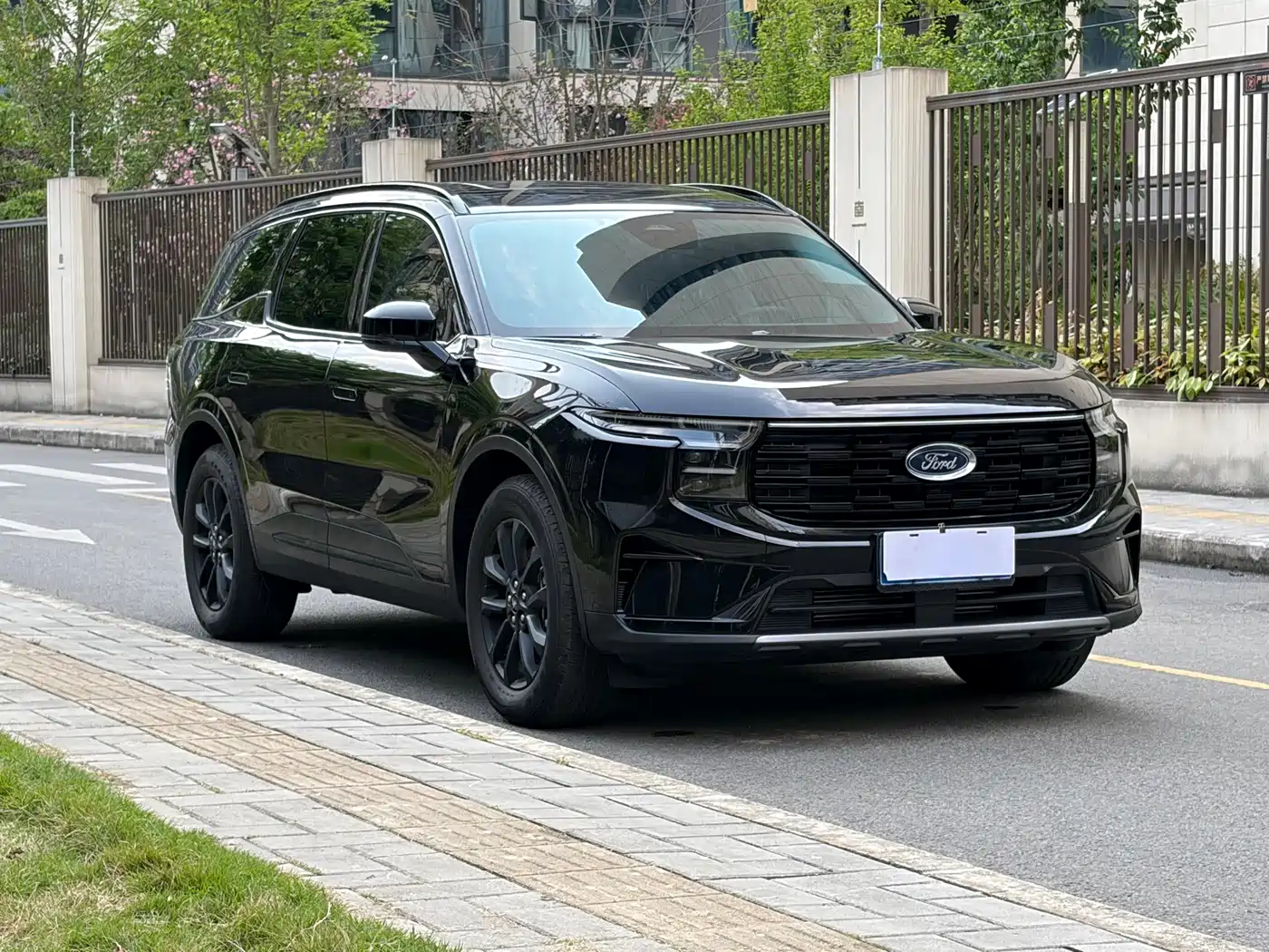 FORD SHARP WORLD