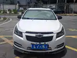 Photo 2 - Chevrolet Cruze