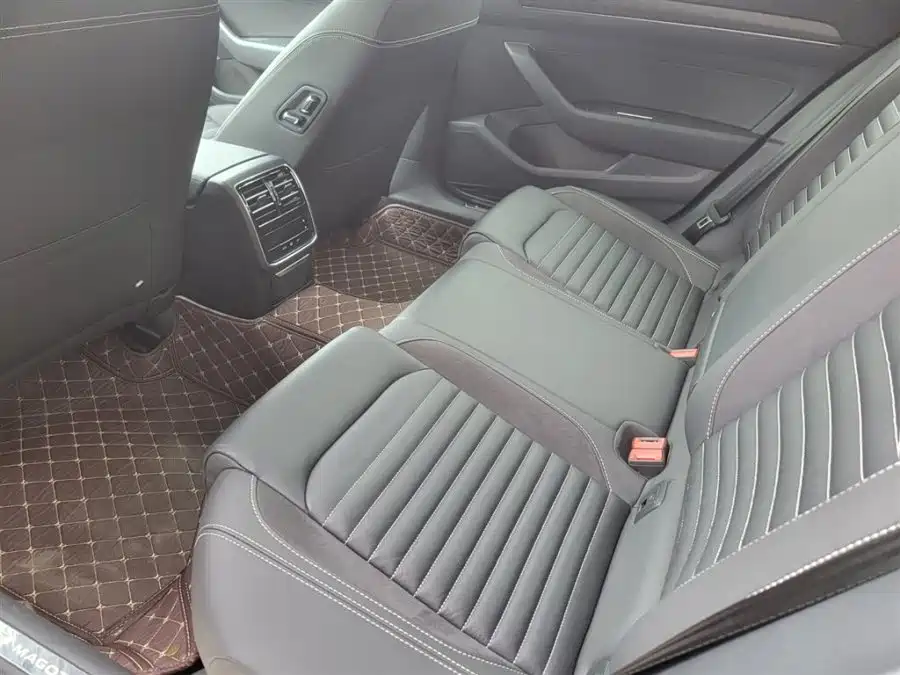 Volkswagen Magotan 2020 280TSI DSG Comfort фото 10