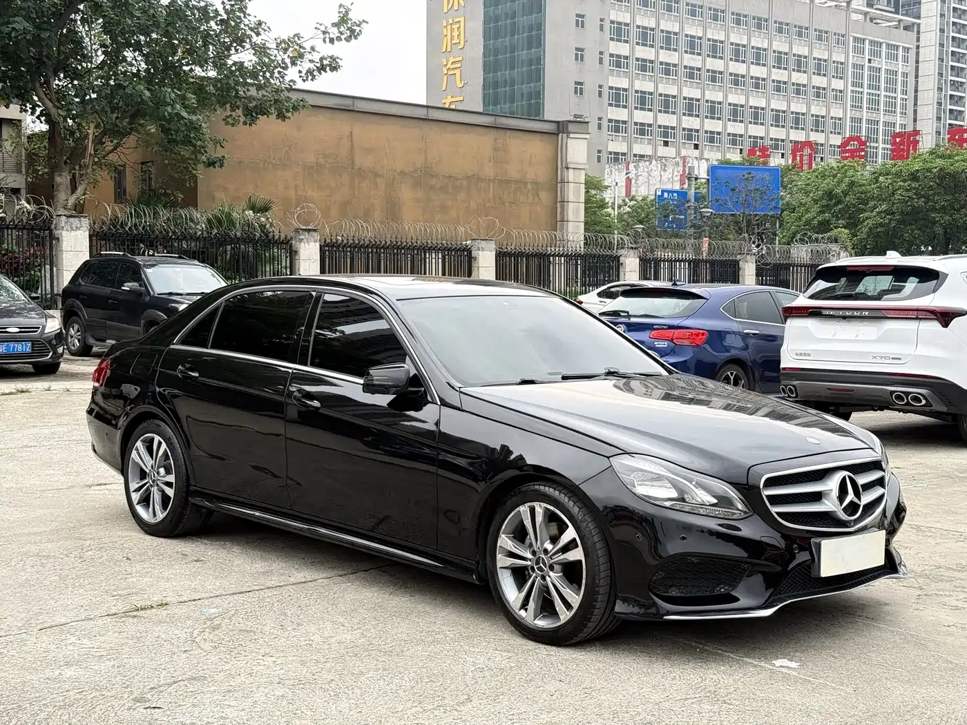 Mercedes-Benz E-Class 2015 E 260 L Sport фото 3