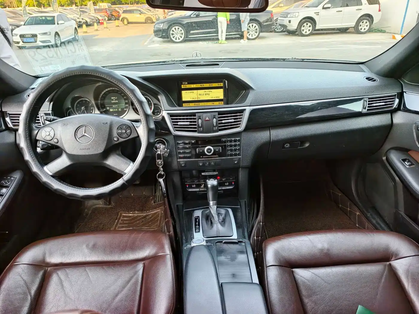 Mercedes-Benz E-Class 2011 E 260 L CGI Fashion фото 12