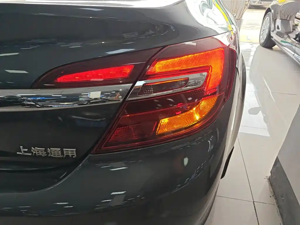 Buick Regal 2015 1.6T Leading Tech Edition фото 8