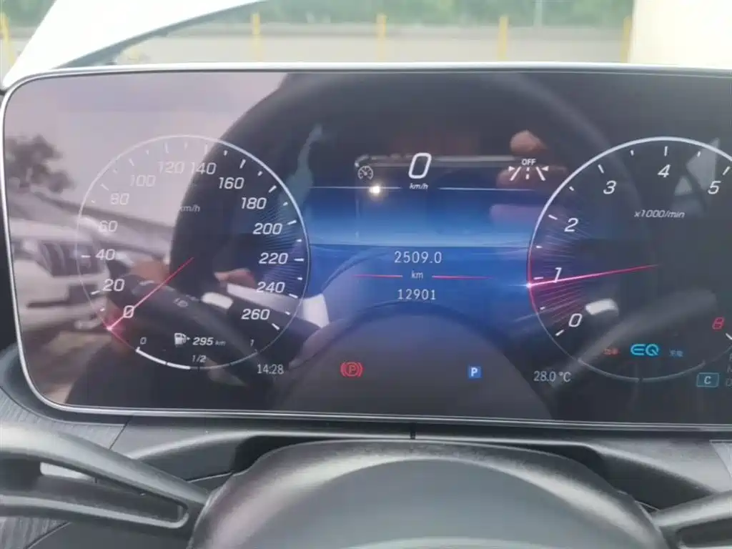 Mercedes-Benz C-Class 2022 C 200 L Sport Version фото 12