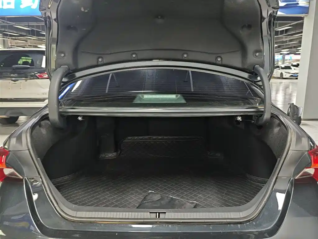 Toyota Avalon 2023 2.5L Touring Premium Edition фото 19