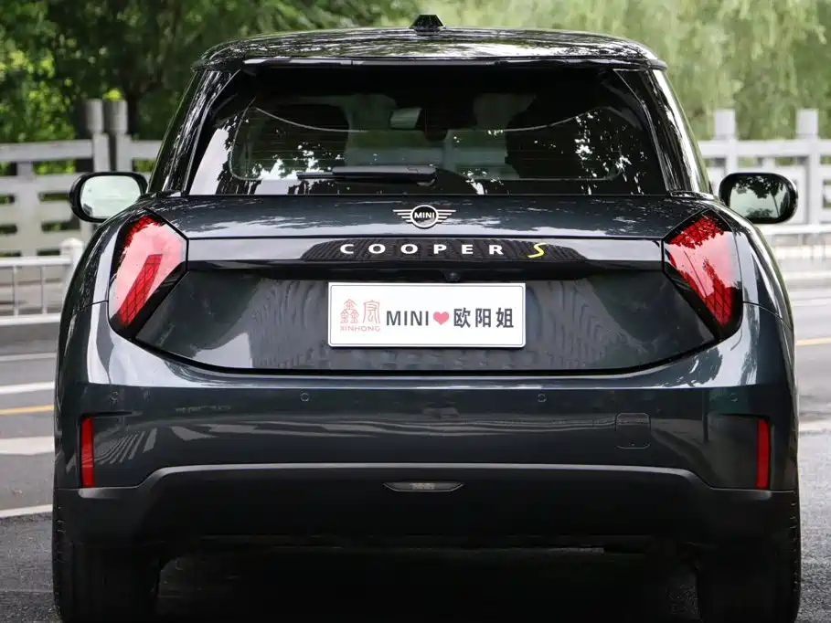 MINI Electric MINI COOPER 2025 2024 452km COOPER SE Artist