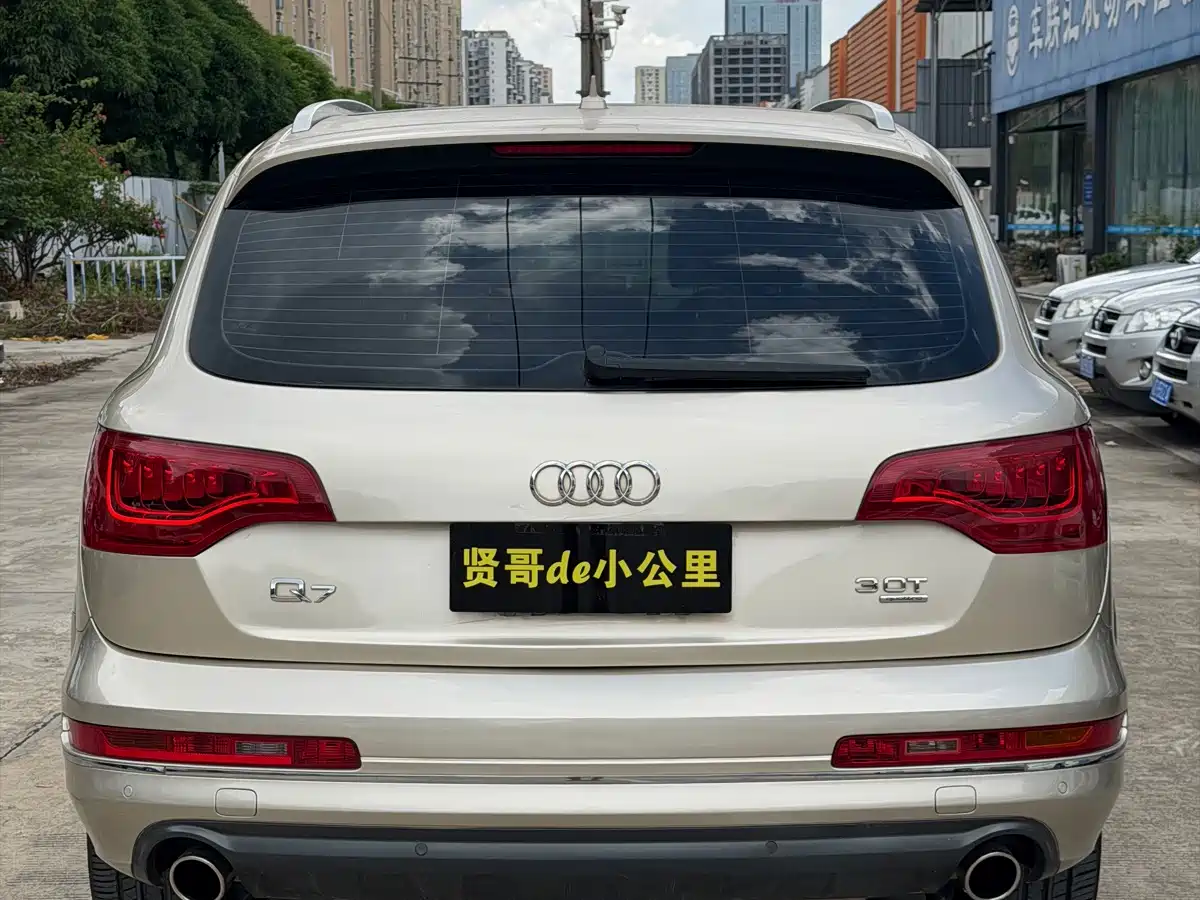 Фото 5 - Audi Q7