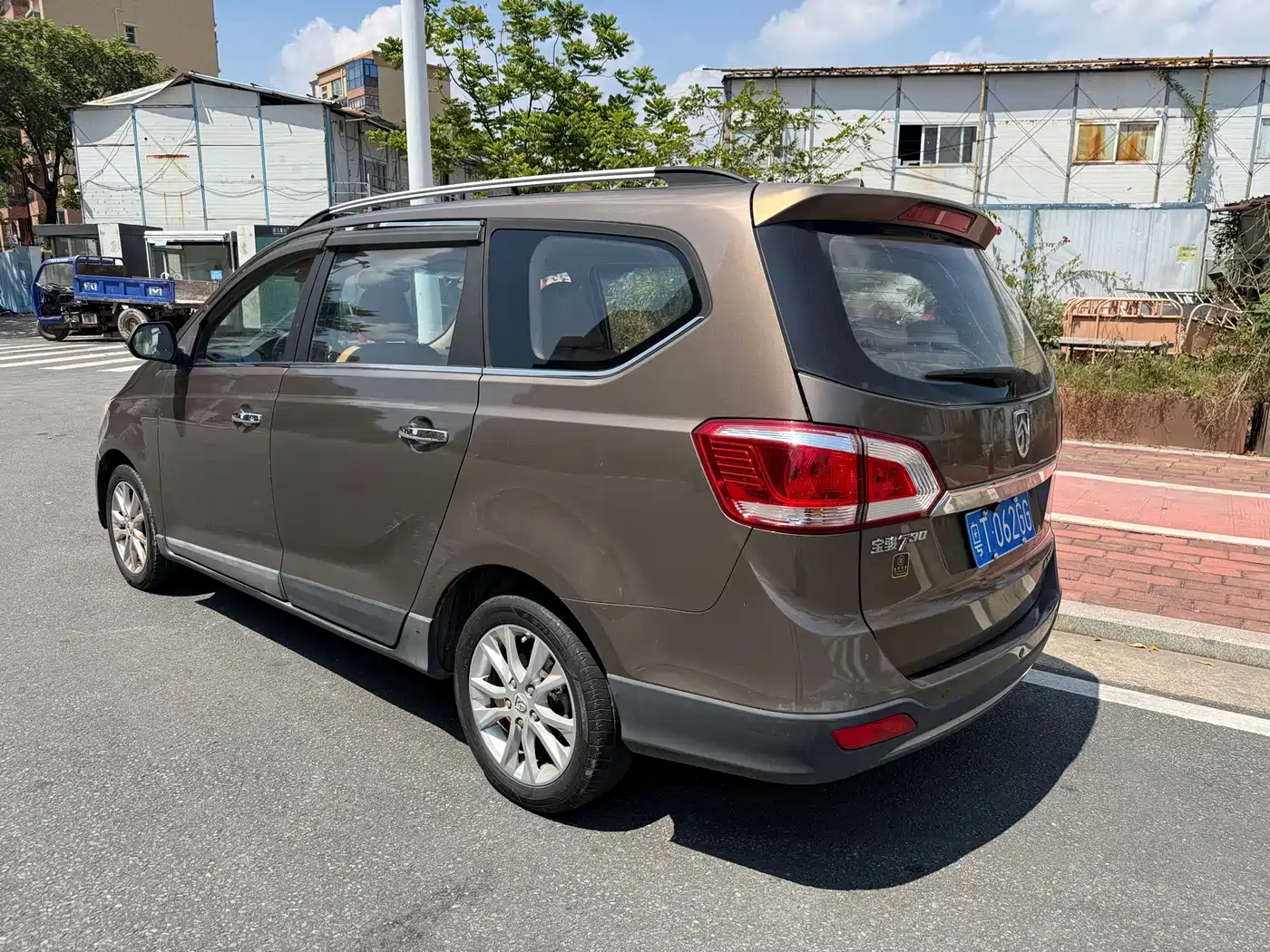 Photo 10 - Baojun 730