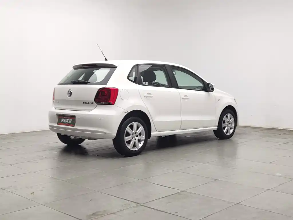 Volkswagen Polo 2014 2013 1.6L Automatic Comfort Edition