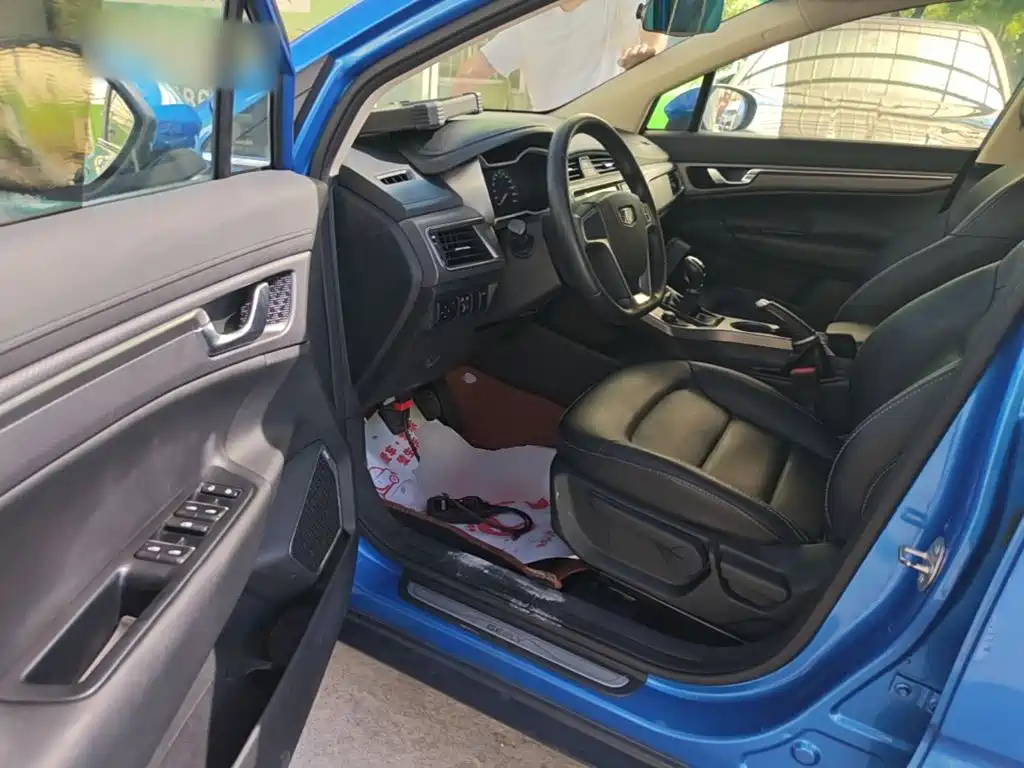 Geely Emgrand GS 2016 2016 Elegance Edition 1.3T Manual Premium