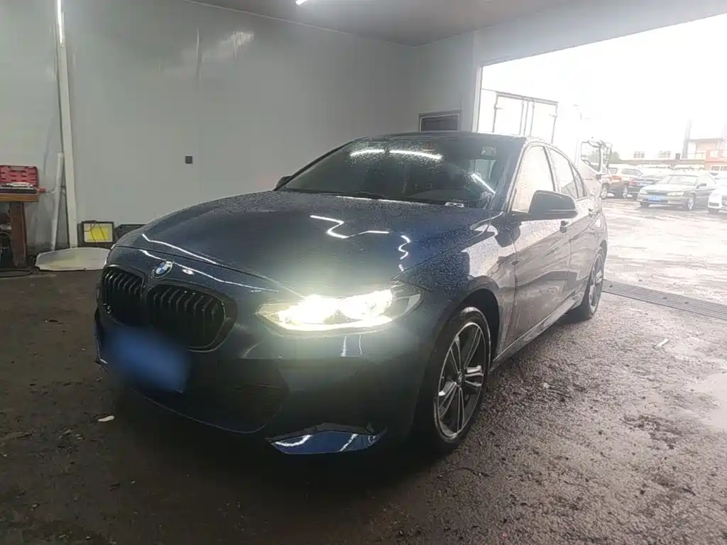 صورة 2 - BMW 1 Series