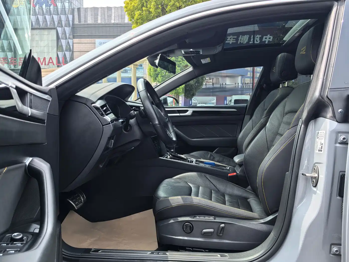 Volkswagen FAW-Volkswagen CC 2024 380TSI Eye-catching Public Sharing Edition фото 11