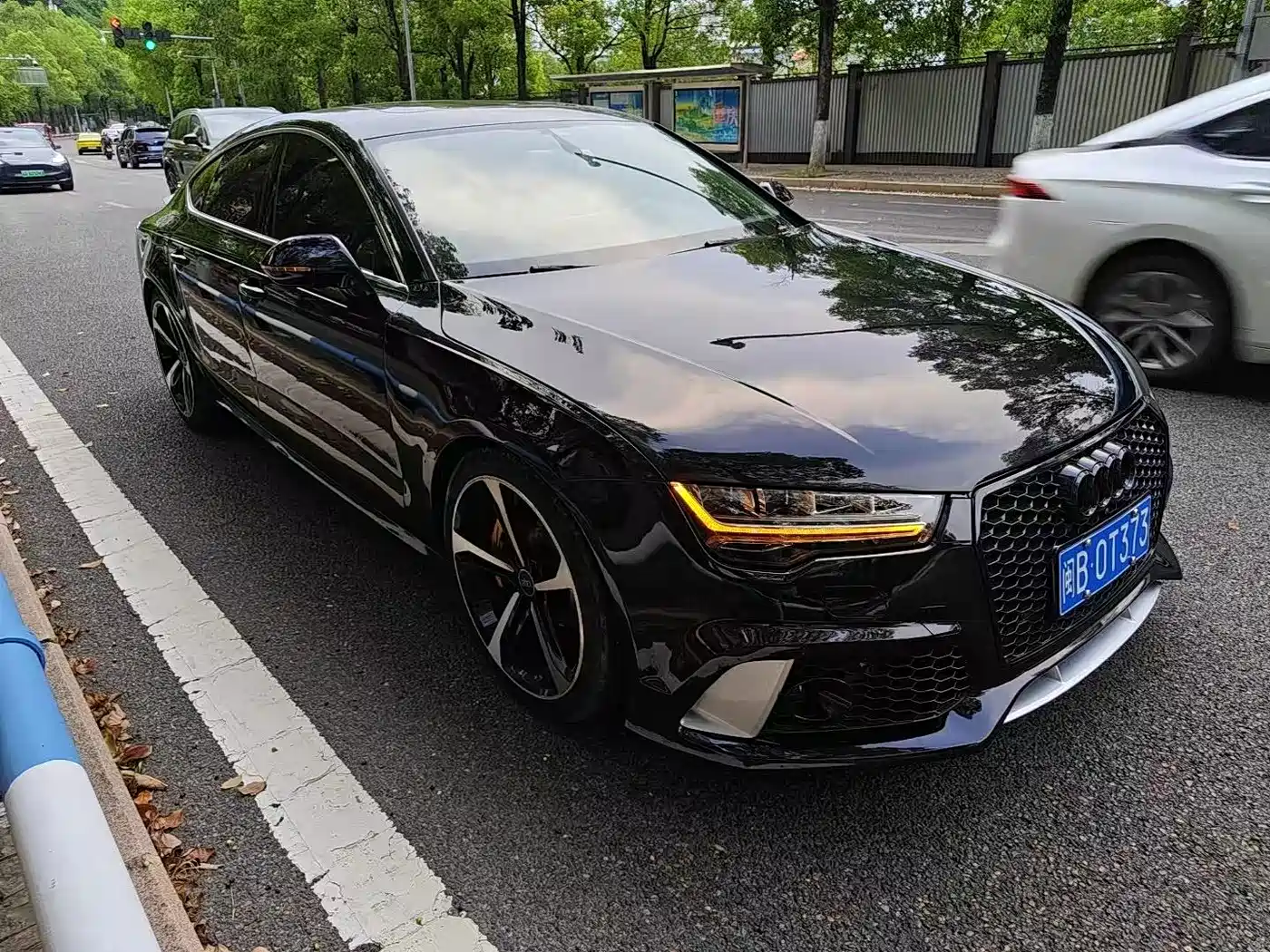 Фото 3 - Audi A7