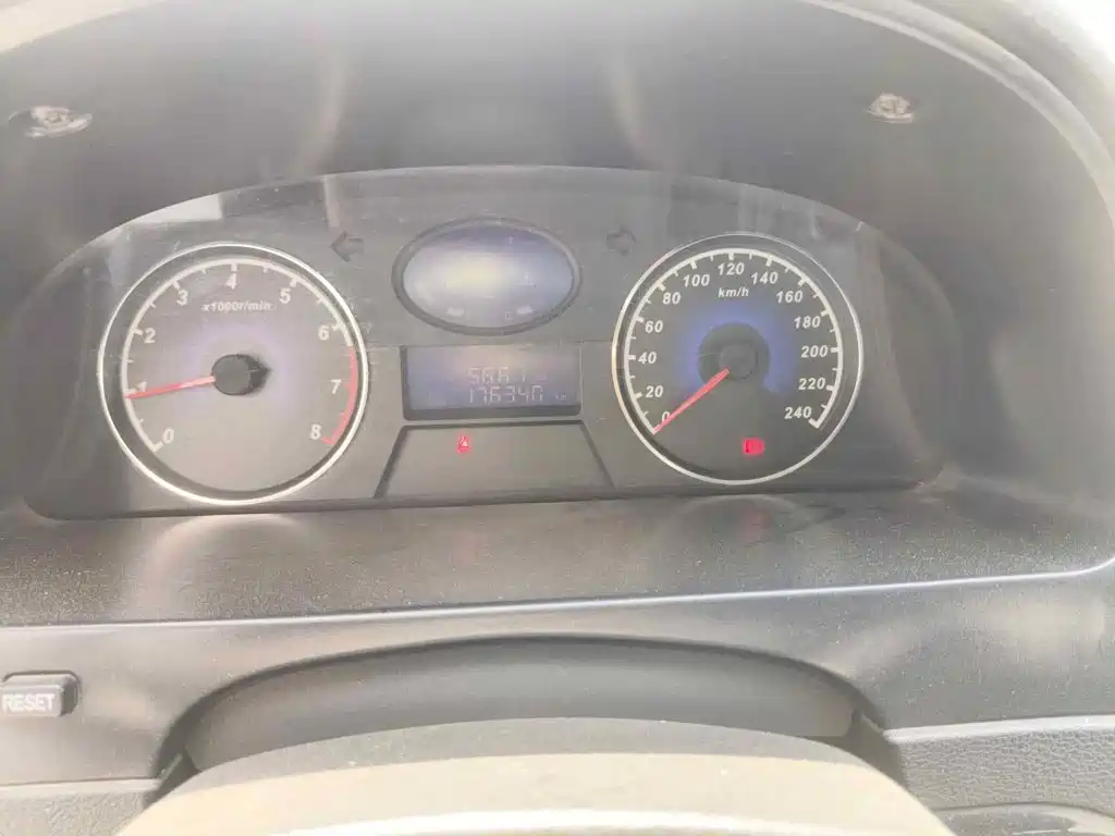 Geely Classic Emgrand 2014 2013 Hatchback 1.5L Manual Progressive