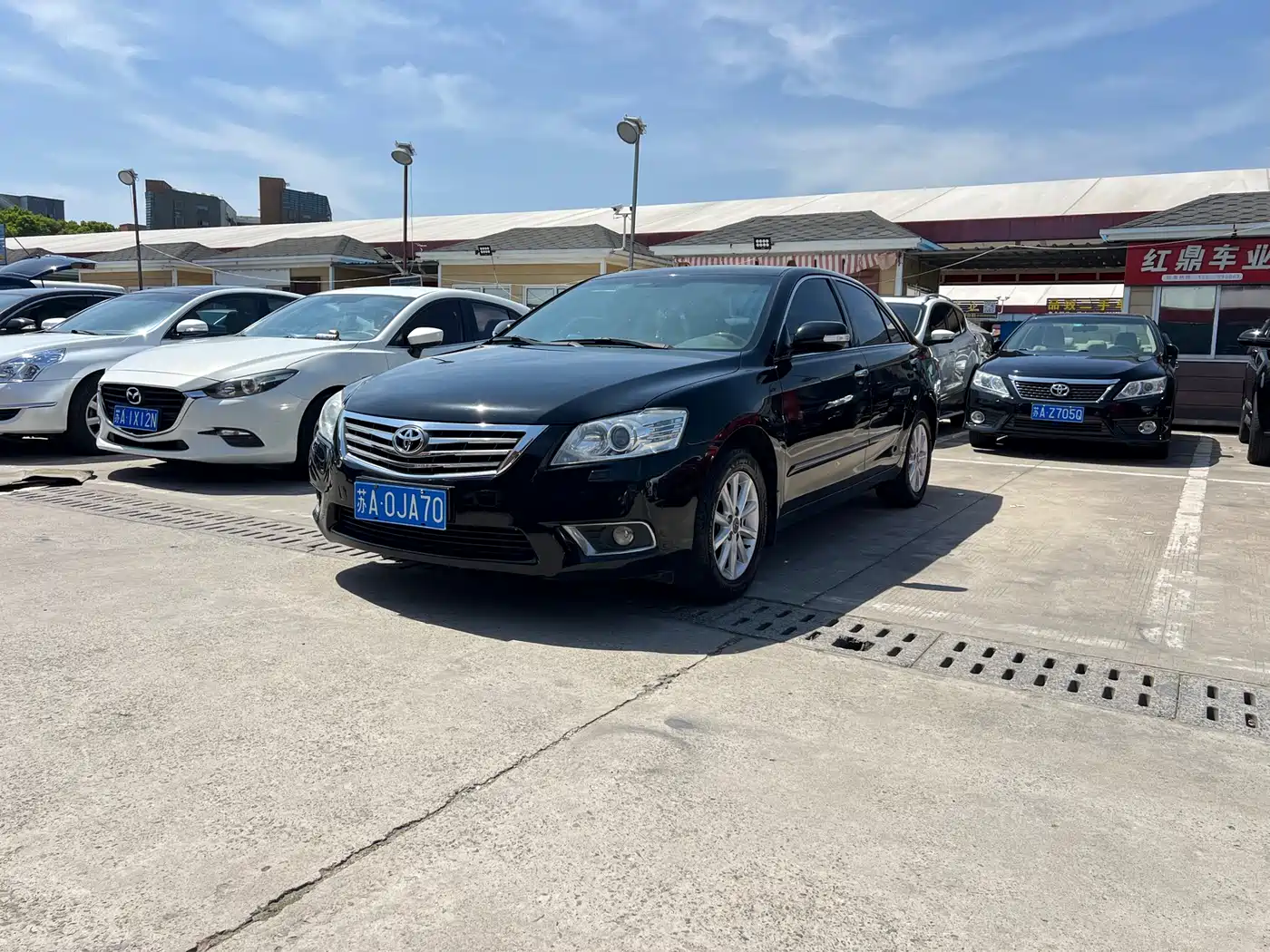 Toyota Camry 2011 240G Luxury Anniversary Edition фото 3