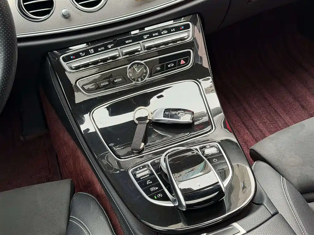 Mercedes-Benz E-Class 2017 E 200 Sport 4MATIC фото 21