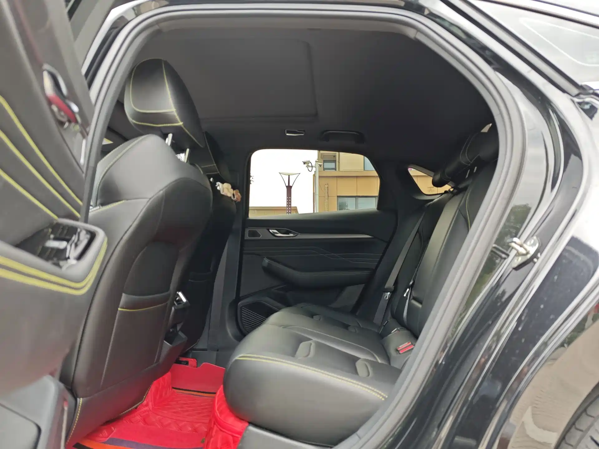 Фото 8 - Geely Preface