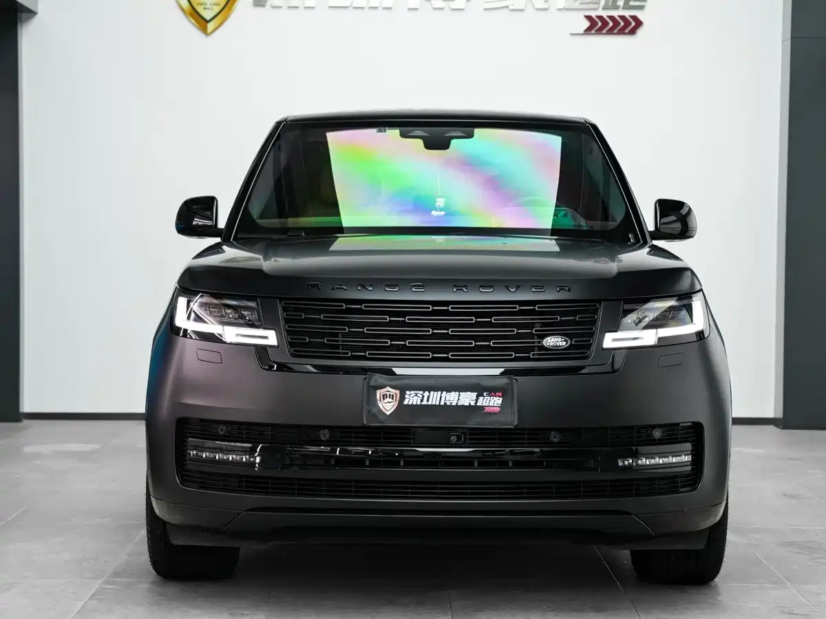 Land Rover Range Rover 2023 3.0 L6 400PS Genesis Extended Version фото 4