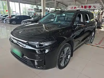 Leapmotor C16