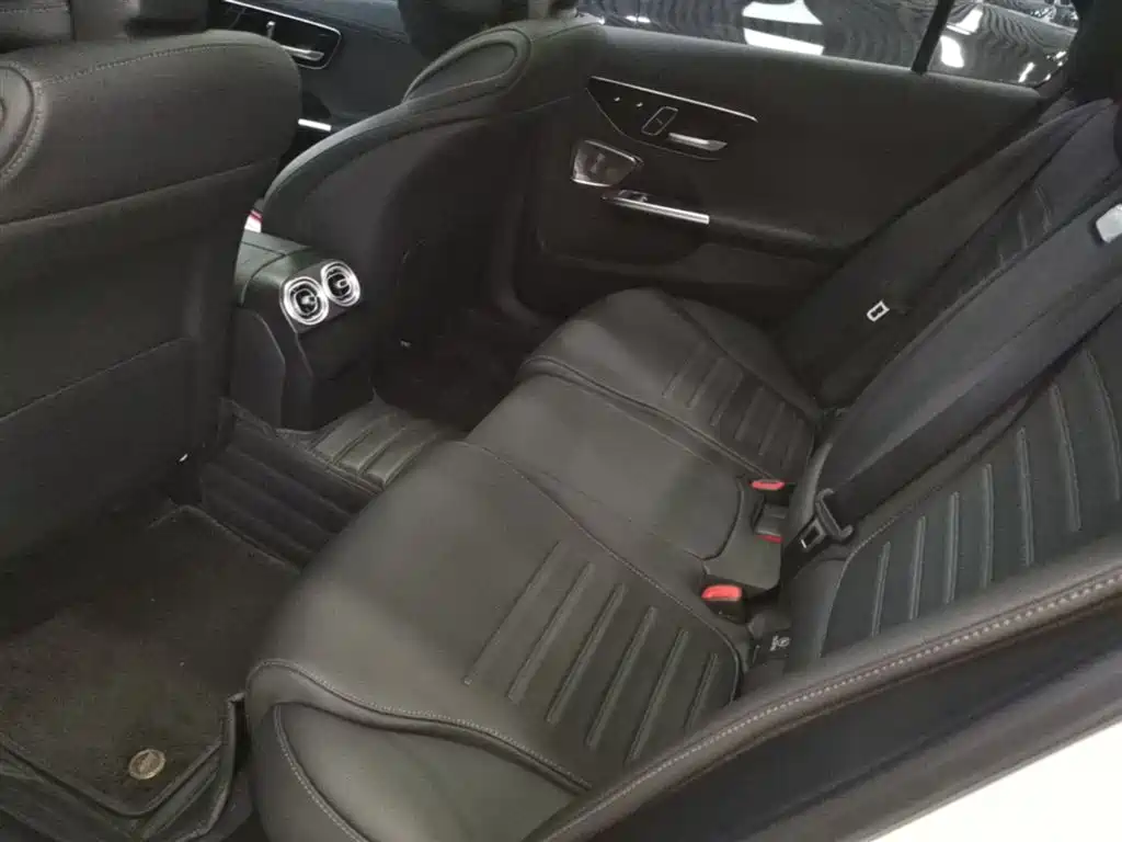 Mercedes-Benz C-Class 2023 Facelift II C 260 L Night Edition фото 13