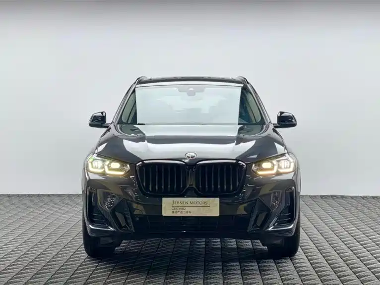 BMW X3 2022 Facelift xDrive30i Leading M Shadow Edition фото 2