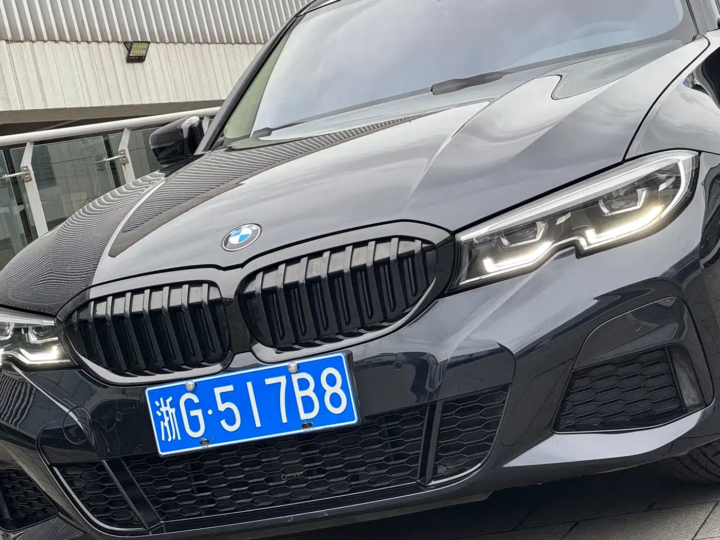 BMW 3 Series 2022 325Li M Sport Shadow Edition фото 3