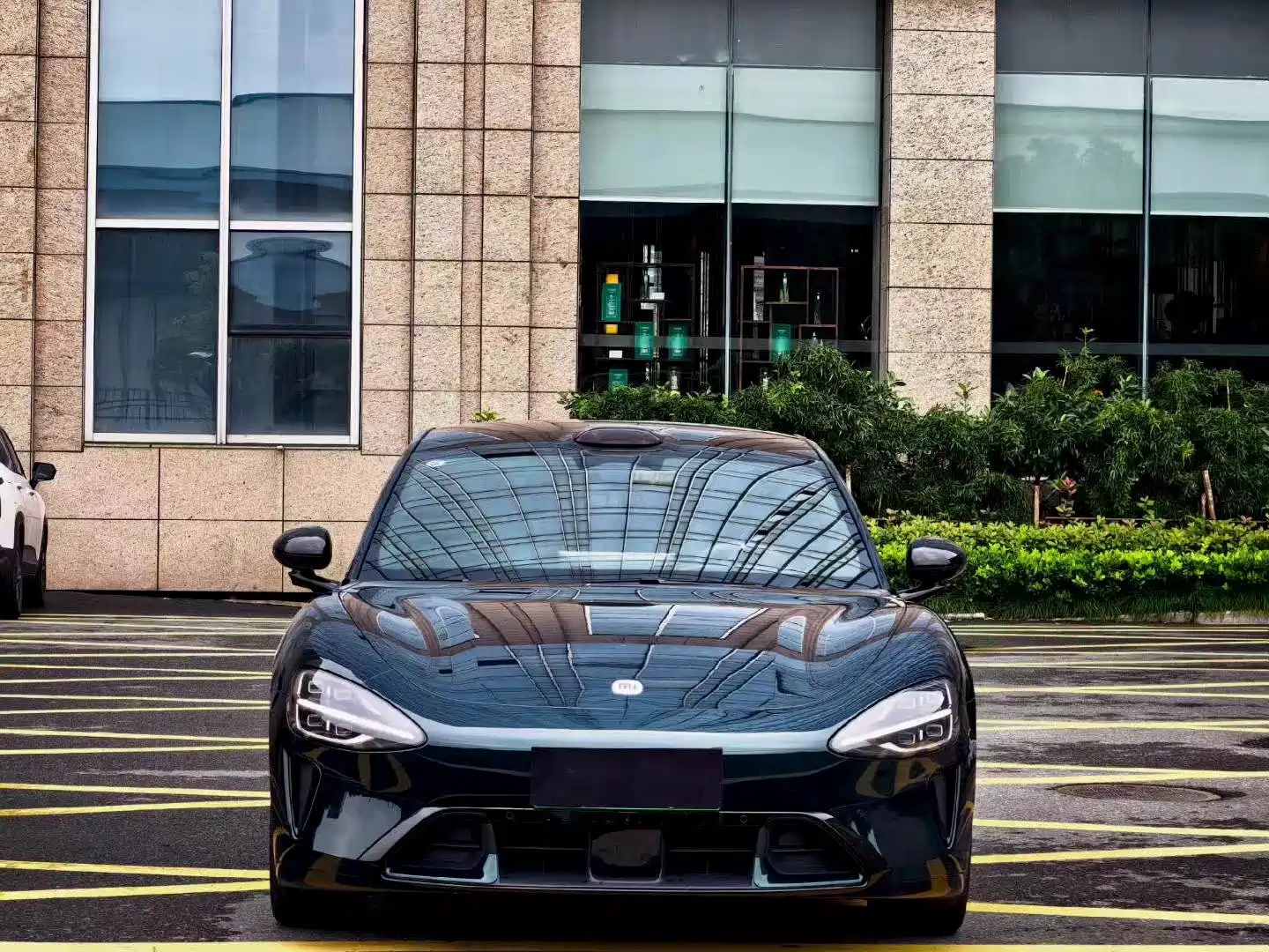 Фото 2 - Xiaomi SU7