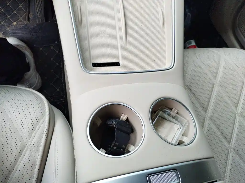 Chery Fengyun Fengyun A9L 2025 2025 Model 260 Extended Range Premium Edition