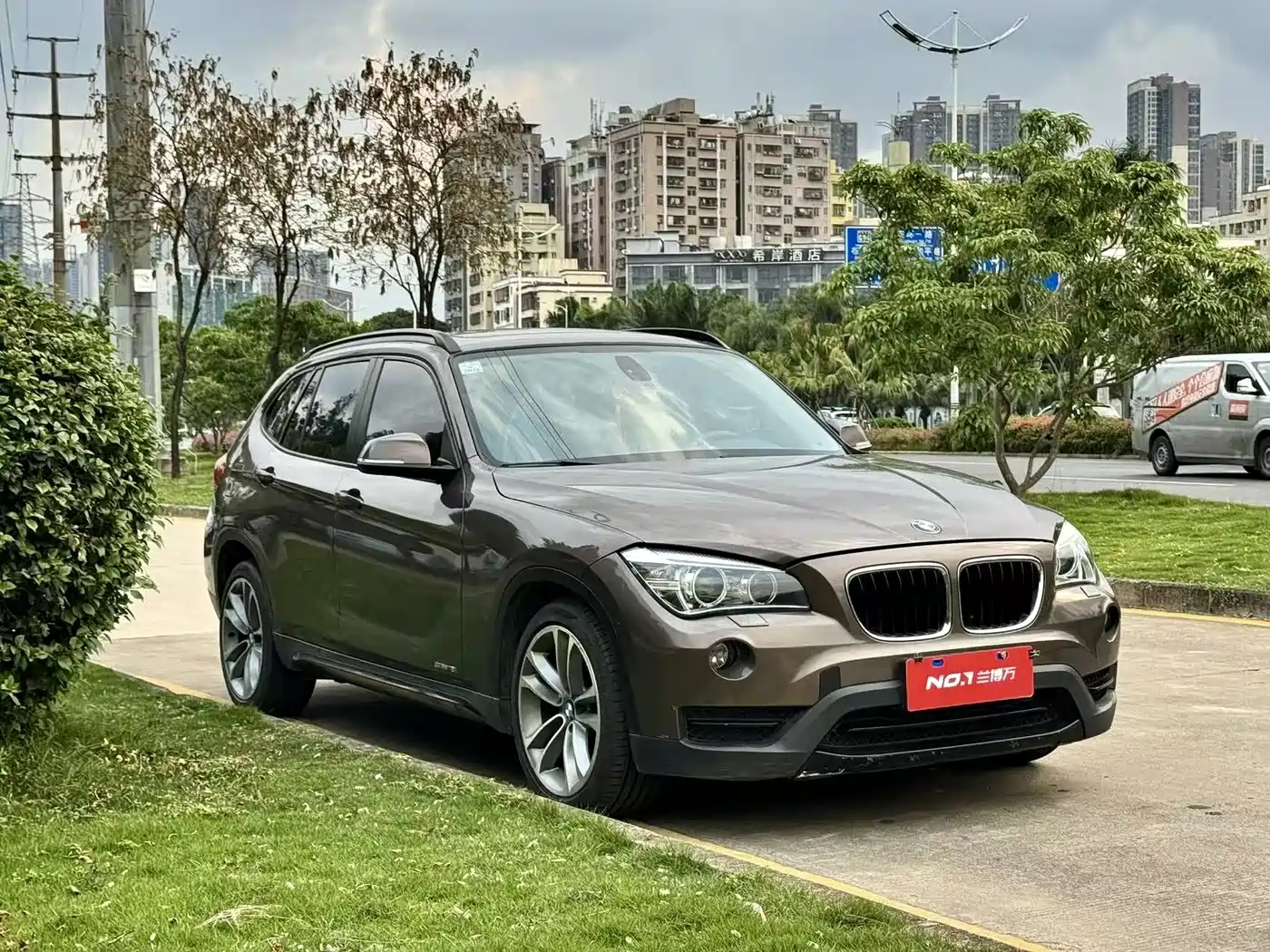 BMW X1 2013 sDrive18i Sport Design Package фото 11