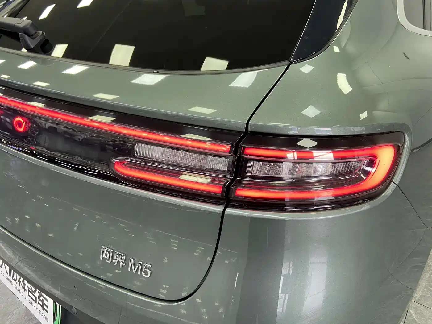 AITO Wenjie AITO M5 2023 Extended Range RWD Standard Edition фото 17
