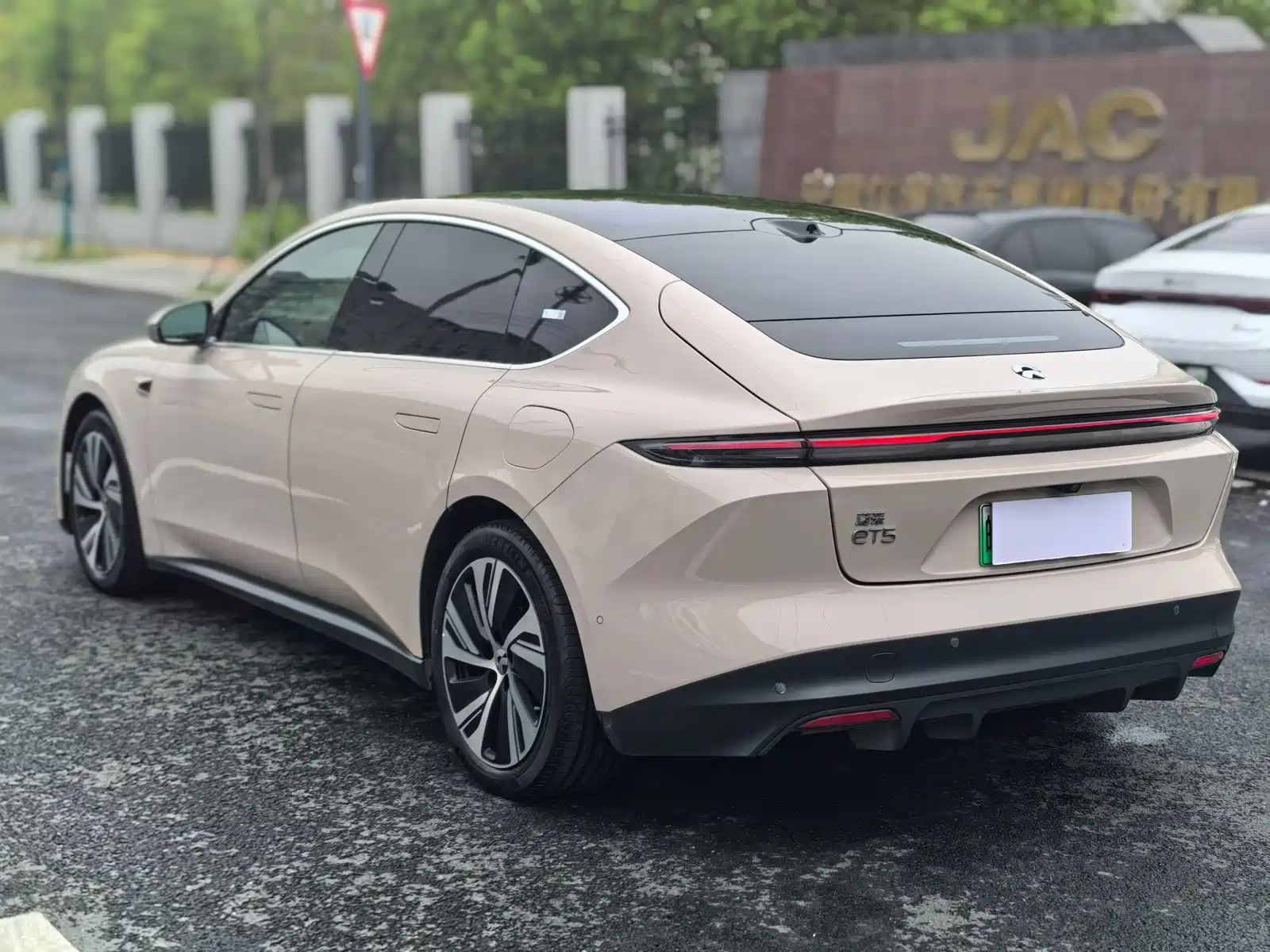 Фото 7 - NIO ET5