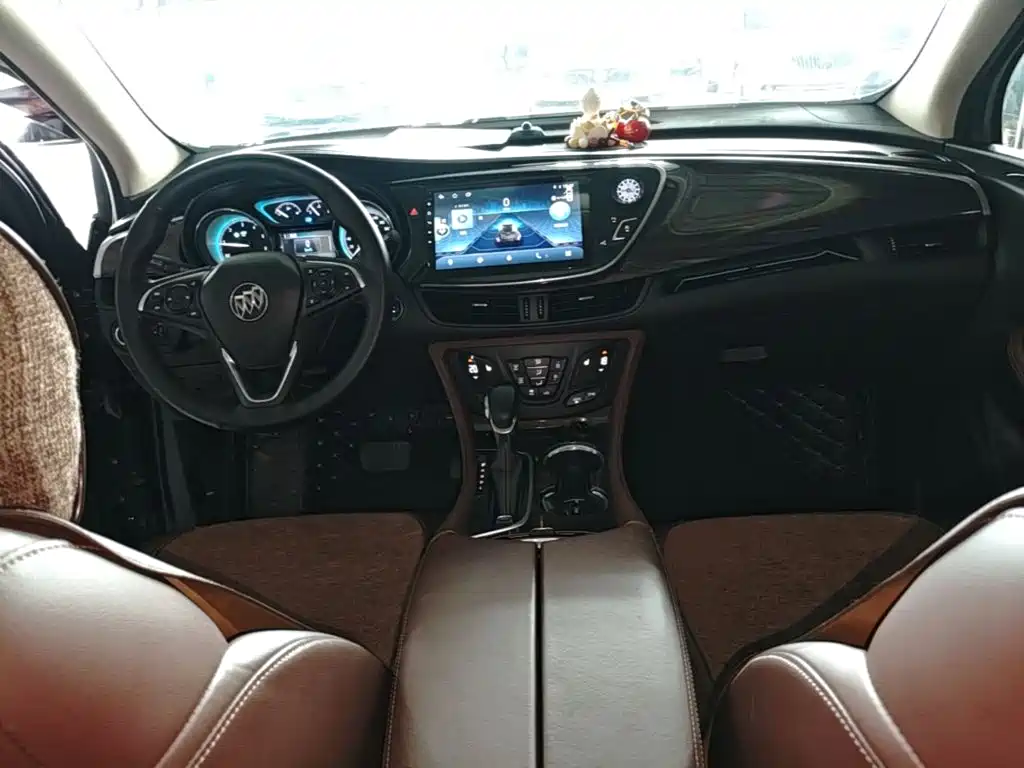 Photo 10 - Buick Envision Plus