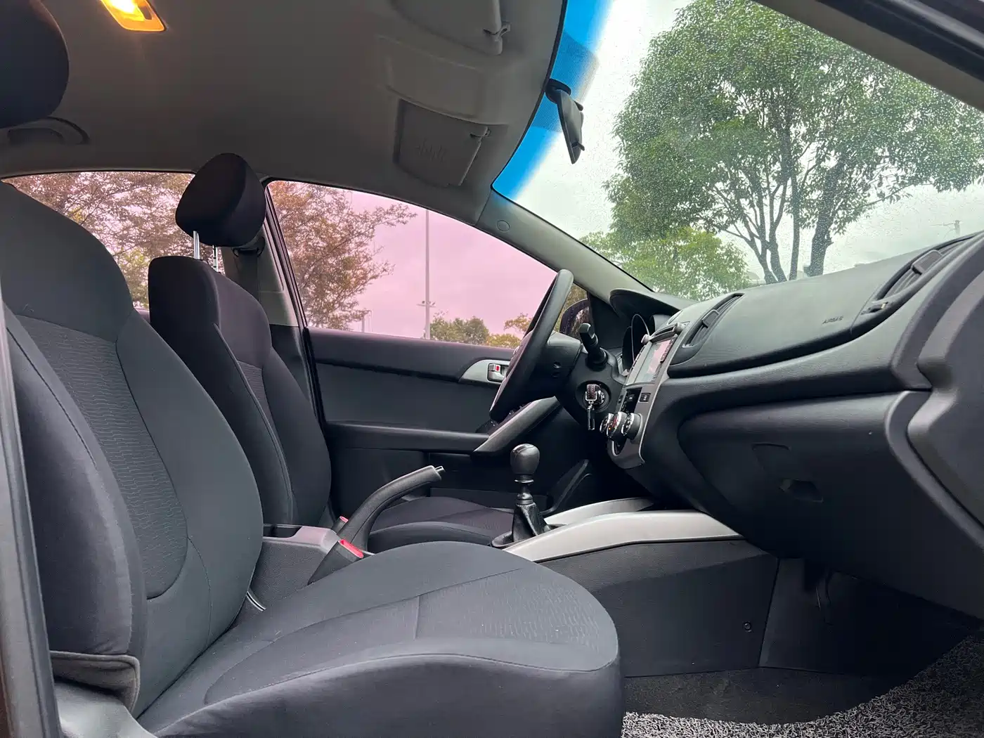 Kia Forte 2014 2014 1.6L MT GL
