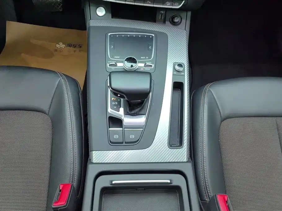 Audi Q5L 2018 45 TFSI Exclusive Fashion (China V) фото 16