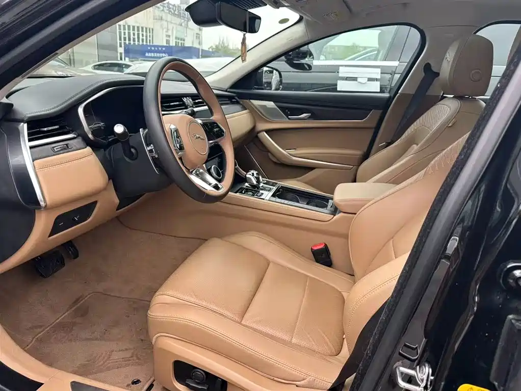 Jaguar XFL 2025 2024 2.0T P250 2WD Premium Luxury