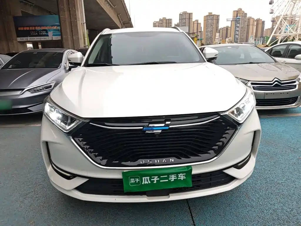 Photo 3 - Changan Oshan X7