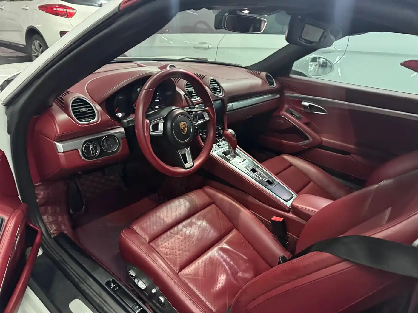 Porsche 718 2016 Boxster 2.0T фото 13