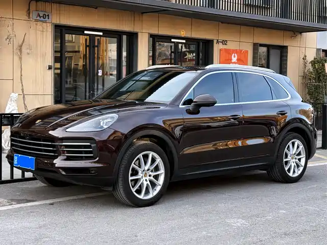 PORSCHE CAYENNE