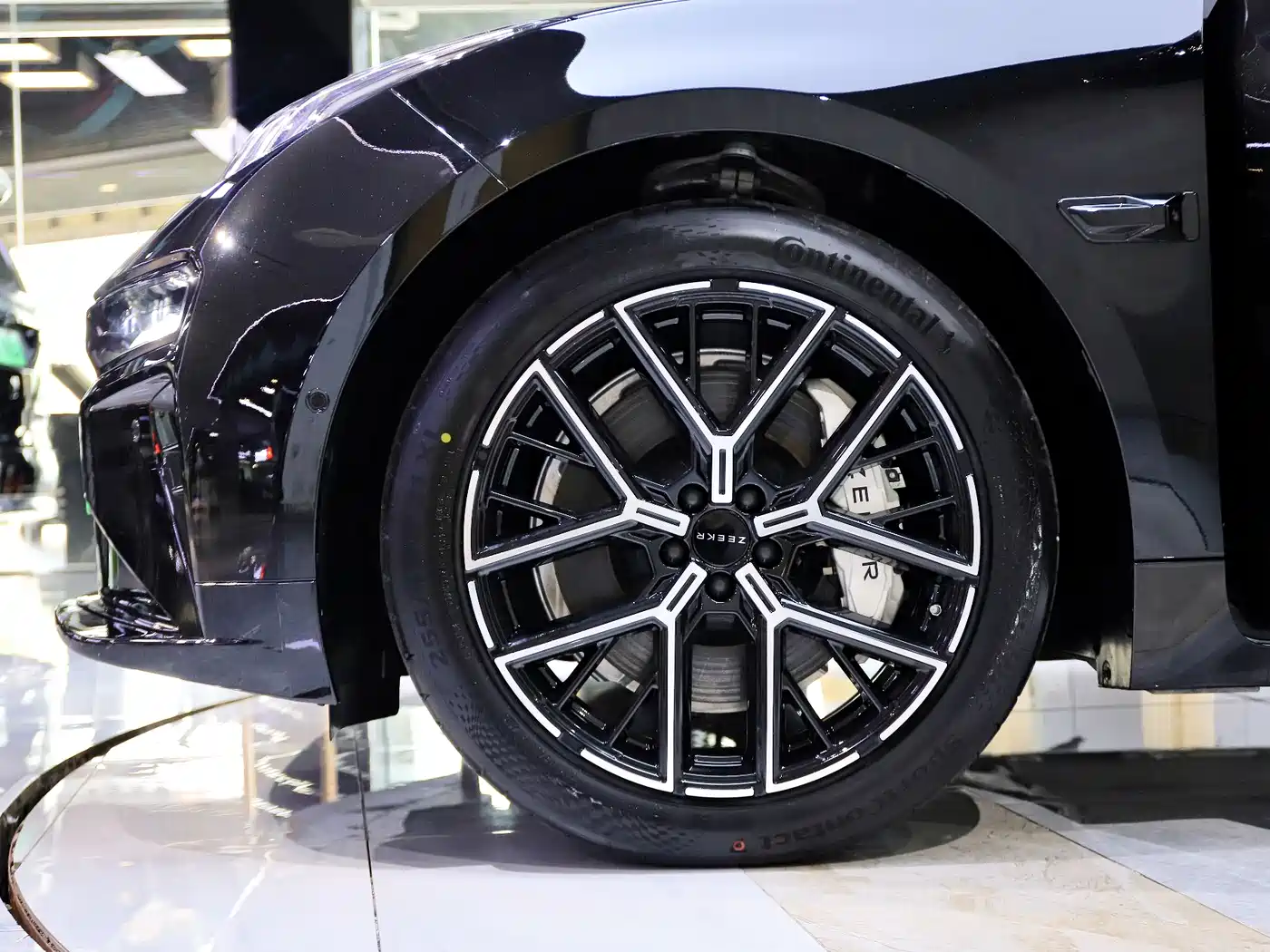 ZEEKR EXTREME KRYPTON 001